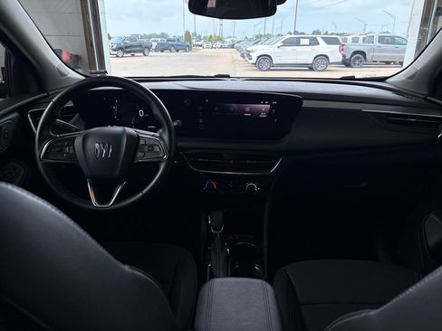 Used 2025 Buick Encore GX Preferred FWD image 17