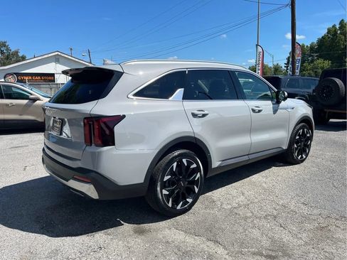 Used 2025 Kia Sorento SX FWD image 5