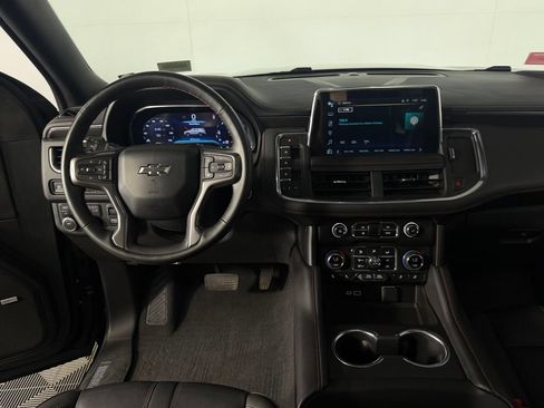 Used 2024 Chevrolet Suburban RST w/ Luxury Package AWD/4WD image 14