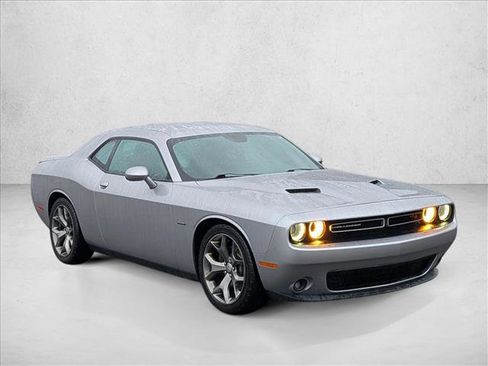Used 2016 Dodge Challenger R/T w/ Sound Group image 3