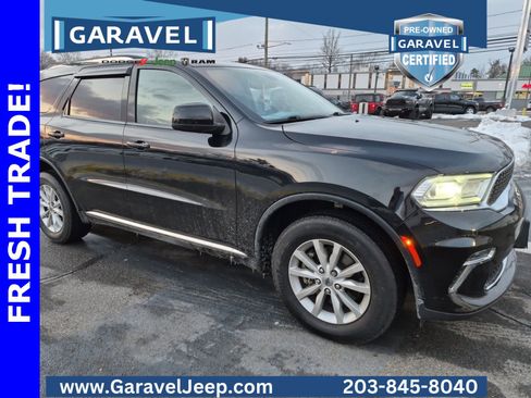 Used 2022 Dodge Durango SXT image 1
