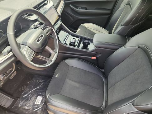 New 2026 Jeep Grand Cherokee Altitude RWD image 8