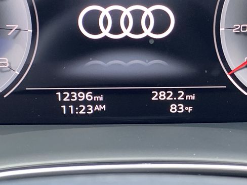 Used 2024 Audi Q8 Prestige AWD/4WD image 22