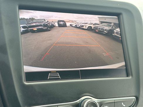 Used 2023 Chevrolet Equinox LT FWD image 29