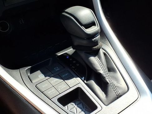 Certified 2025 Toyota RAV4 XLE AWD/4WD image 28