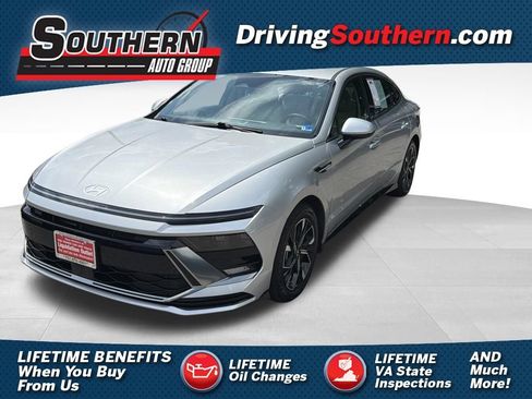 Used 2025 Hyundai Sonata SEL FWD image 1