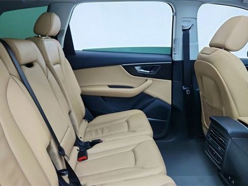 Used 2023 Audi Q7 2.0T Premium Plus w/ Premium Plus Package image 24