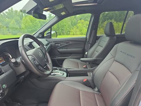 Used 2023 Honda Ridgeline Black Edition image 15