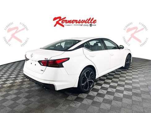 Used 2025 Nissan Altima 2.5 SR image 7