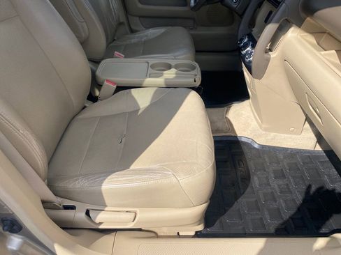 Used 2005 Honda CR-V EX image 7