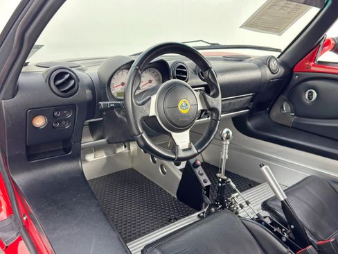 Used 2006 Lotus Elise RWD image 12