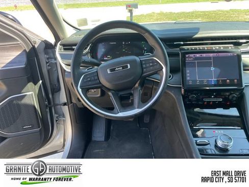 Used 2024 Jeep Grand Cherokee Limited 4xe AWD/4WD image 14