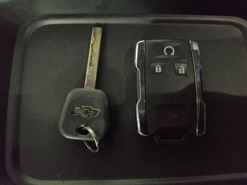 Used 2018 Chevrolet Silverado 1500 LT image 32