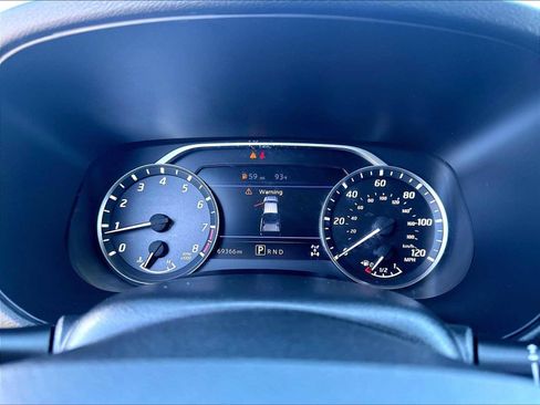 Used 2022 Nissan Frontier SV AWD/4WD image 21