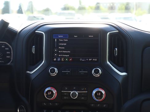 Used 2021 GMC Sierra 2500 AT4 w/ AT4 Premium Plus Package AWD/4WD image 15