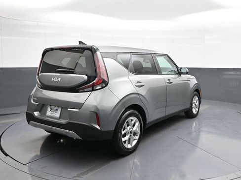 Certified 2023 Kia Soul S FWD image 6