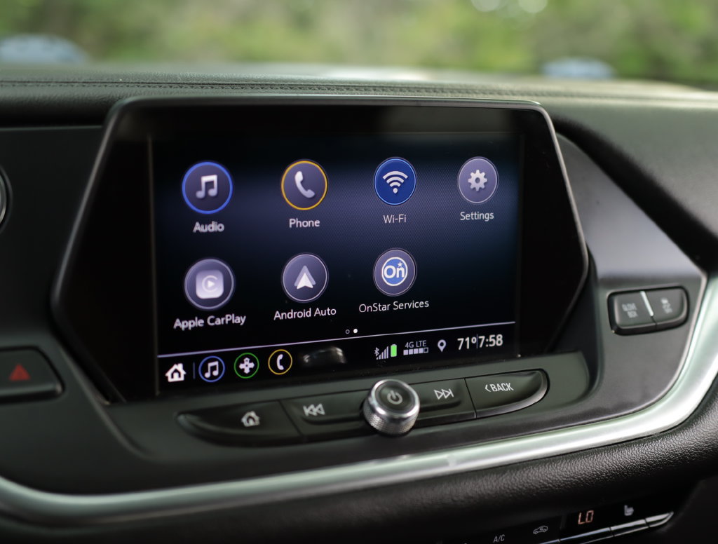 Used 2020 Chevrolet Blazer LT FWD image 13
