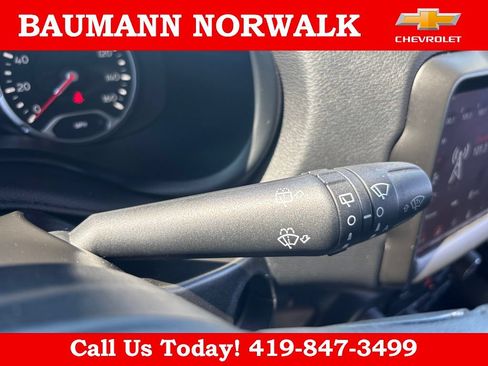 Used 2021 Jeep Renegade Limited AWD/4WD image 41