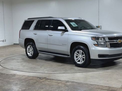 Used 2015 Chevrolet Tahoe LT image 2