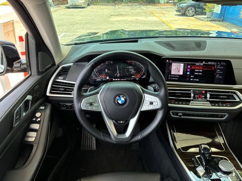 Used 2020 BMW X7 xDrive40i w/ Premium Package AWD/4WD image 12