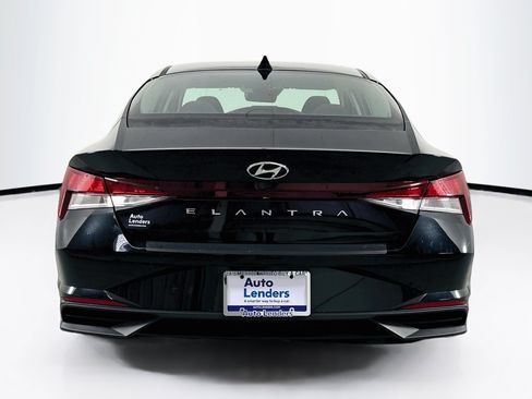 Used 2023 Hyundai Elantra SEL FWD image 6