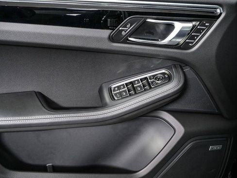 New 2026 Porsche Macan Turbo AWD/4WD image 6