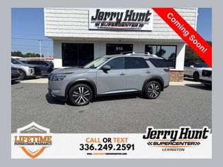 Used 2025 Nissan Pathfinder Platinum w/ Cargo Package FWD video 1