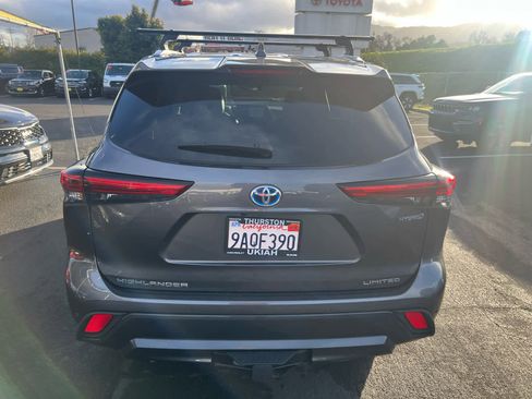 Used 2022 Toyota Highlander Limited image 9