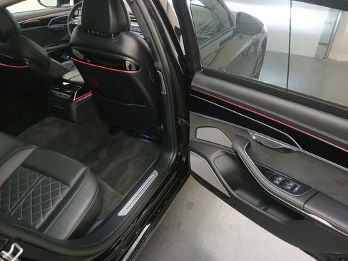 Used 2022 Audi S8 w/ S8 Comfort Plus Package AWD/4WD image 24
