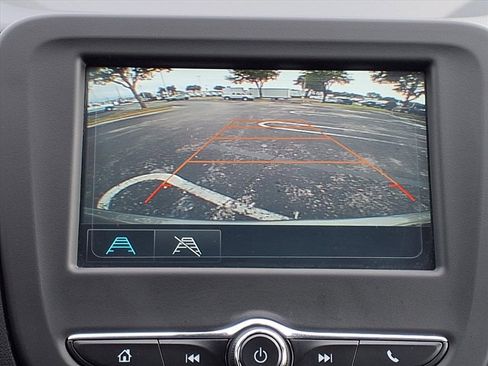 Used 2018 Chevrolet Equinox LT image 12