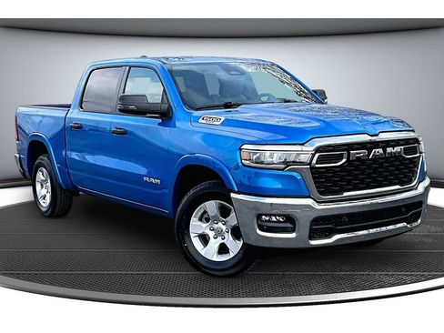 Certified 2025 RAM 1500 Big Horn AWD/4WD image 14