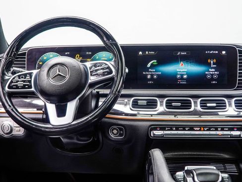 Used 2021 Mercedes-Benz GLS 450 4MATIC image 18