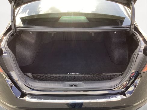 Used 2023 Nissan Altima 2.5 SR FWD image 16