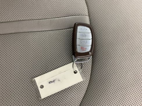 Used 2016 Hyundai Sonata Limited image 41