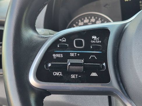 Used 2021 Mercedes-Benz Sprinter 2500 image 14