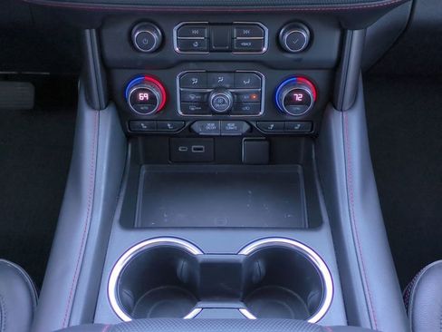 Used 2021 Chevrolet Tahoe RST w/ Luxury Package image 19