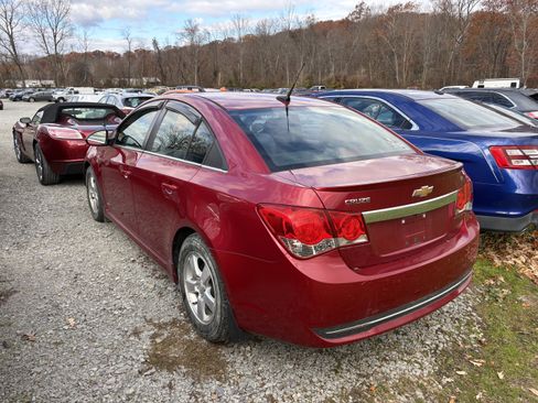 Used 2013 Chevrolet Cruze LT w/ RS Package image 2