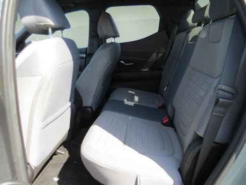 Used 2023 Hyundai Santa Cruz SEL Premium AWD/4WD image 11