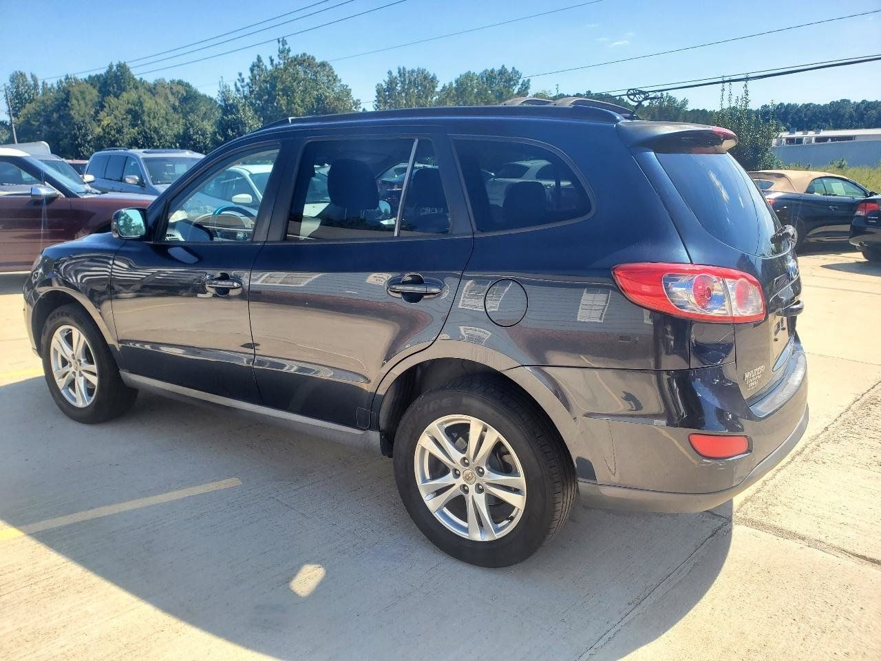 Used 2011 Hyundai Santa Fe SE FWD image 12