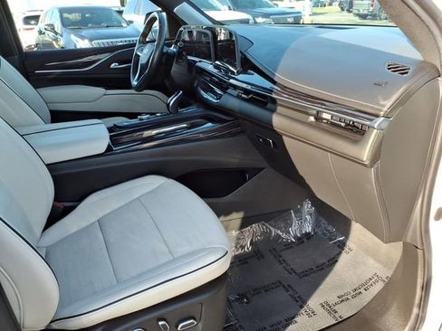 Used 2021 Cadillac Escalade Sport w/ Driver Assist Tech Package AWD/4WD image 27