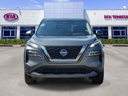 Used 2023 Nissan Rogue SV FWD image 2