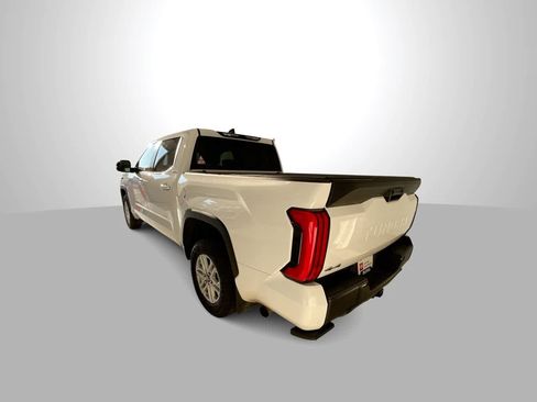 Used 2025 Toyota Tundra SR5 w/ SR5 Premium Package AWD/4WD image 6