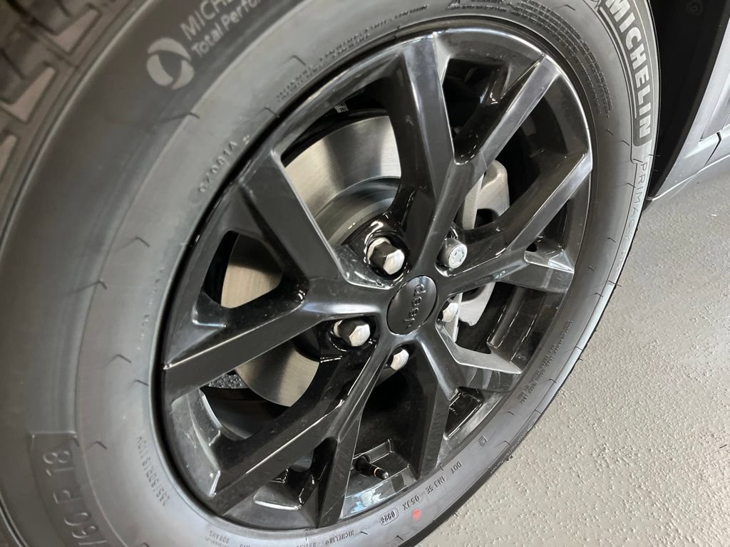 New 2026 Jeep Grand Cherokee Altitude AWD/4WD image 58