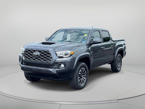 Used 2021 Toyota Tacoma TRD Sport w/ Technology Package AWD/4WD image 8