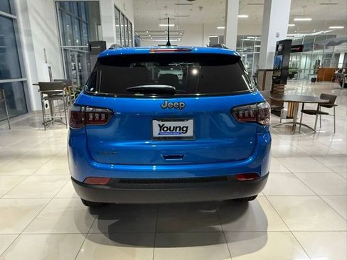 New 2025 Jeep Compass Latitude w/ Sun & Sound Group image 9