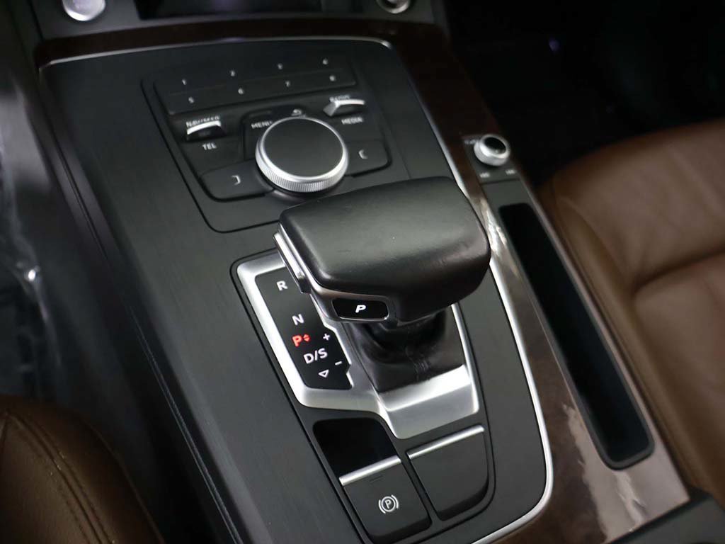 Used 2020 Audi Q5 2.0T Premium AWD/4WD image 52