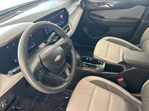 Used 2025 Chevrolet TrailBlazer LT FWD image 9