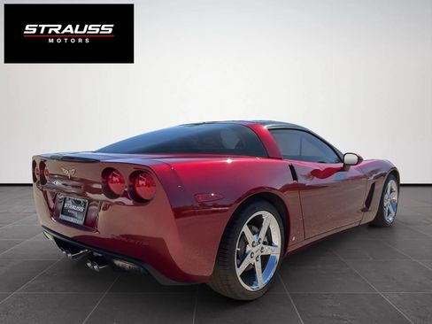 Used 2007 Chevrolet Corvette Coupe w/ Preferred Equipment Group RWD image 9