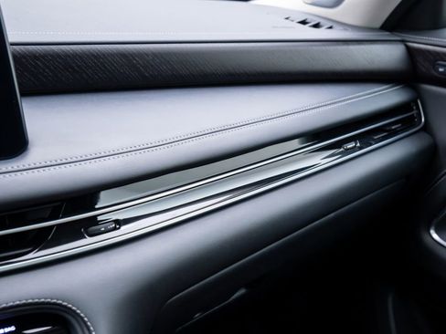 Used 2023 INFINITI QX60 Sensory w/ Vision Package image 30