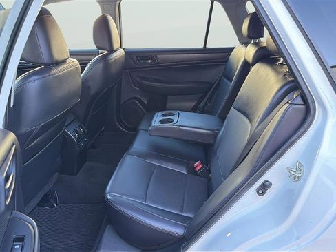 Used 2017 Subaru Outback 2.5i Limited image 21
